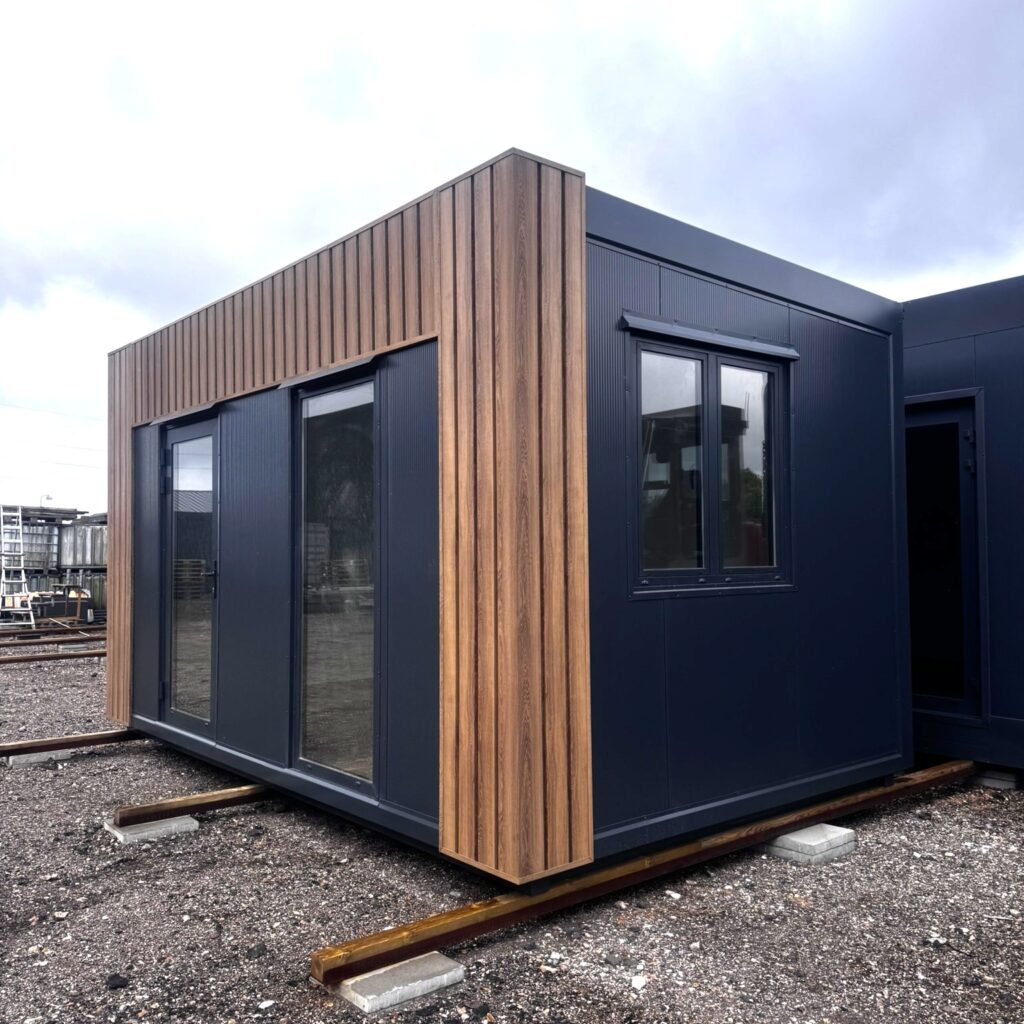 4x3 m pavillon fra siden